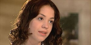 Júlia Almeida como Estela em 