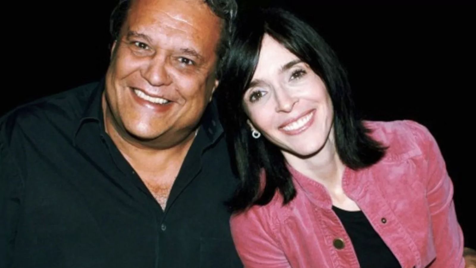 http://tvfoco.uai.com.br/wp-content/uploads/2015/05/Daniela-Mercury.jpg