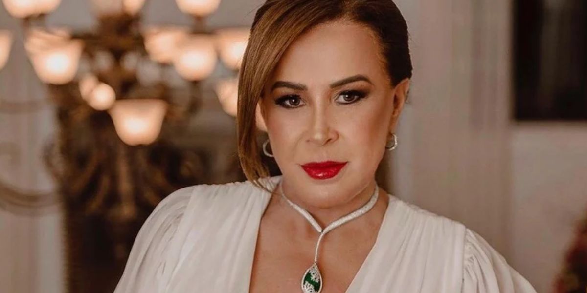 http://tvfoco.uai.com.br/wp-content/uploads/2015/05/Daniela-Mercury.jpg