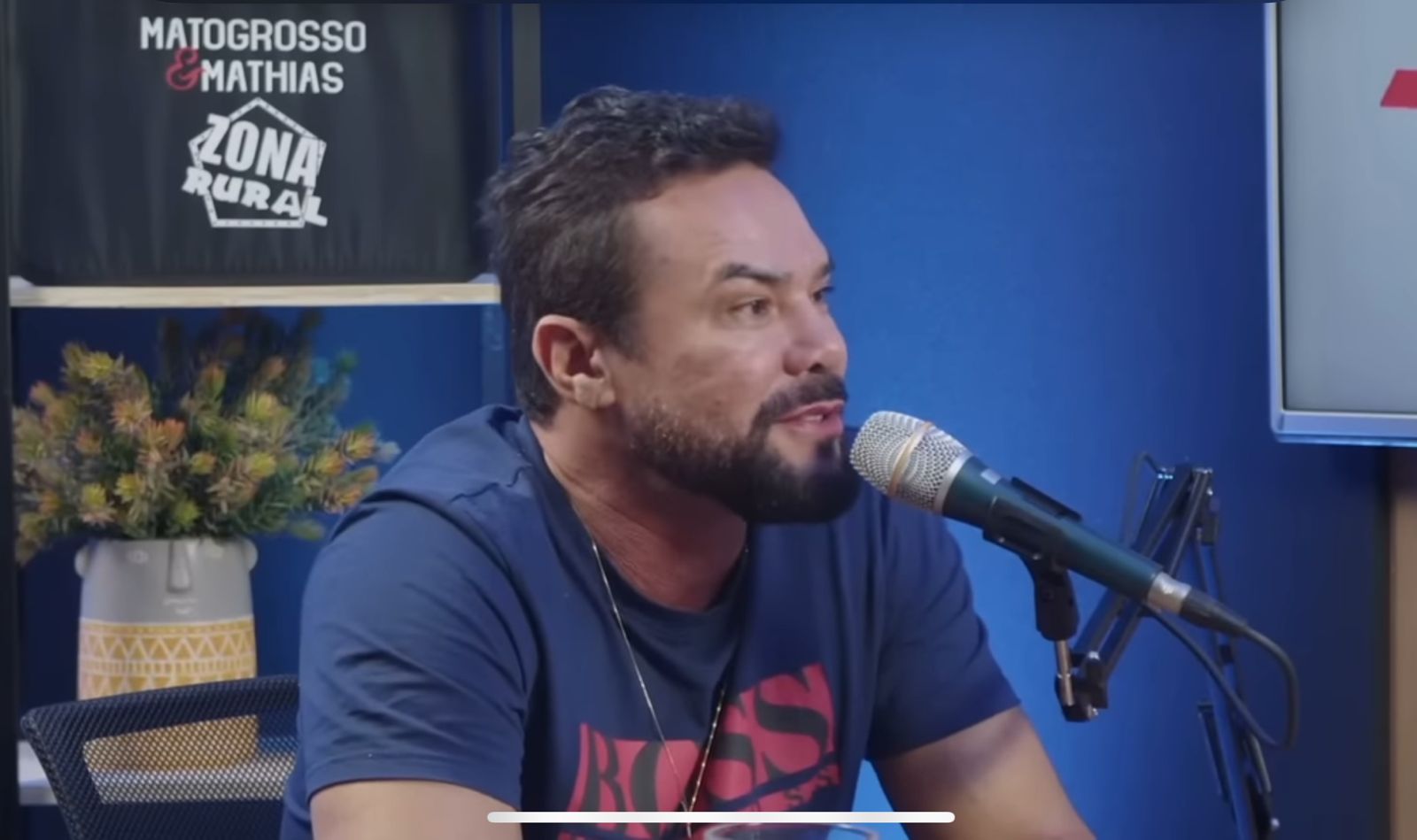 Famoso do ramo sertanejo é sincero aí falar sobre briga entre dois dos maiores cantores do Brasil, Zezé Di Camargo e Gusttavo Lima - Foto Reprodução YouTube Famoso do ramo sertanejo é sincero aí falar sobre briga entre dois dos maiores cantores do Brasil, Zezé Di Camargo e Gusttavo Lima - Foto Reprodução YouTube