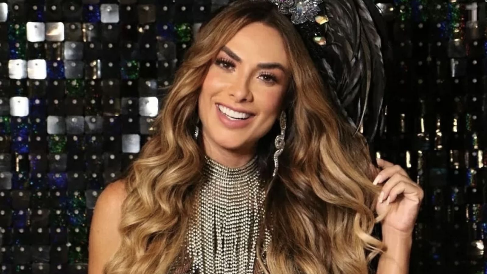 http://tvfoco.uai.com.br/wp-content/uploads/2015/05/Daniela-Mercury.jpg