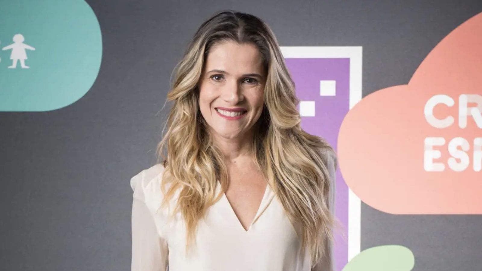 http://tvfoco.uai.com.br/wp-content/uploads/2015/05/Daniela-Mercury.jpg