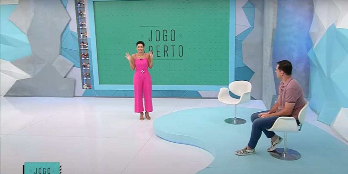 Kalinka Schutel ficou esperando uma atitude do diretor da Band para seguir o programa (Reprodução: Jogo Aberto Band)