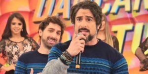 Ignorado na Globo, braço direito de Marcos Mion vive diferente (Foto: Divulgação/ Record TV)