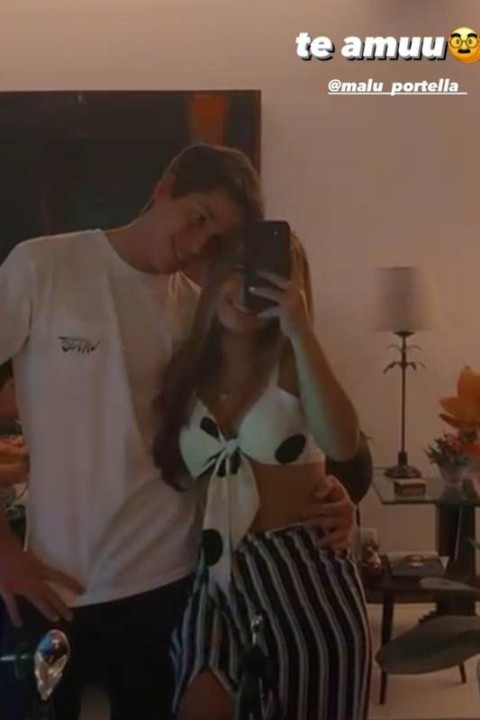 Pietro e a namorada nos stories (Foto: Reprodução/ Instagram)