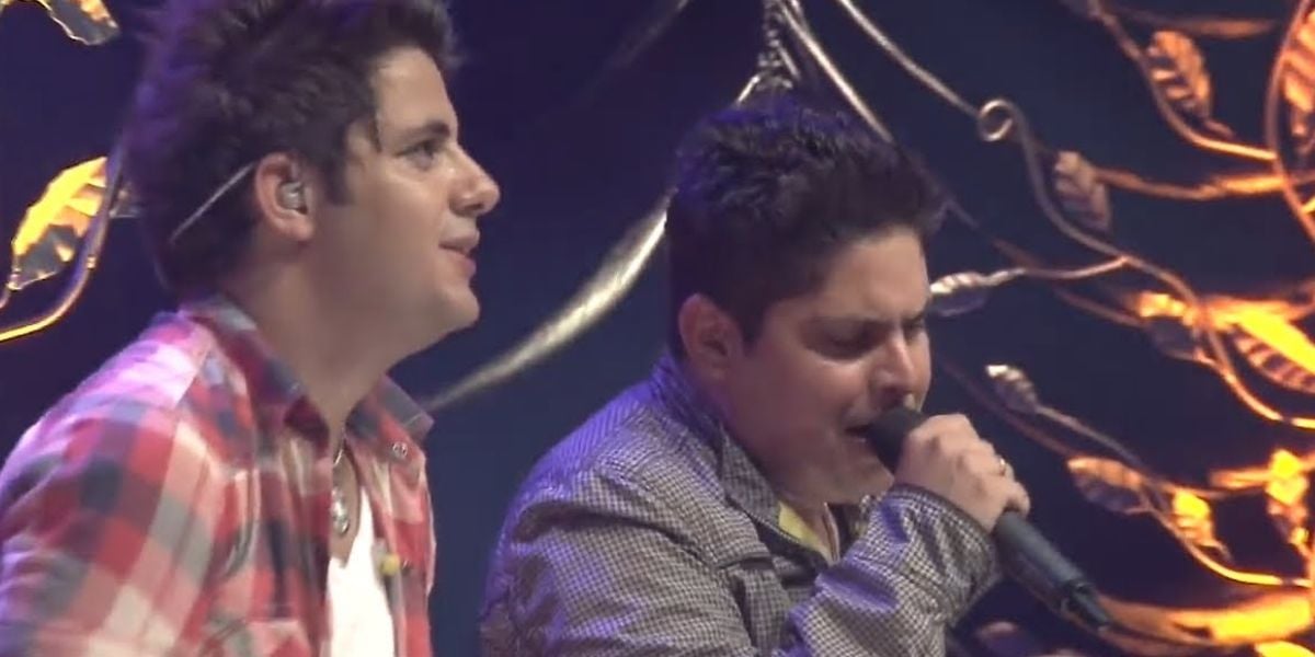 http://tvfoco.uai.com.br/wp-content/uploads/2015/05/Daniela-Mercury.jpg