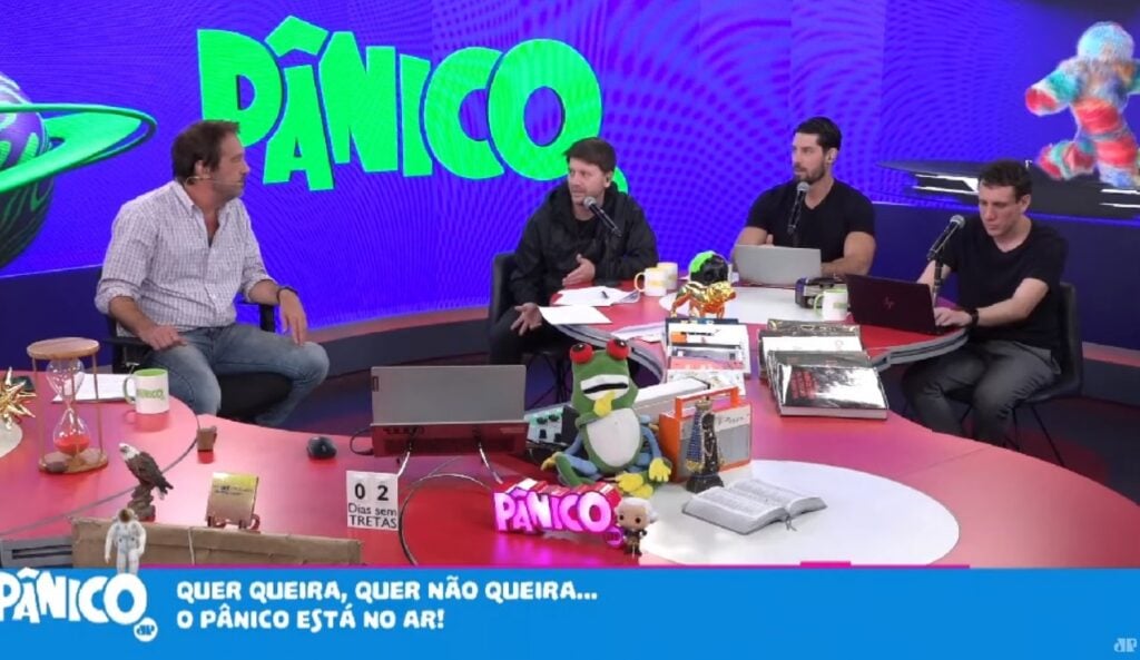 Pânico é exibido diariamente na hora do almoço da Jovem Pan
