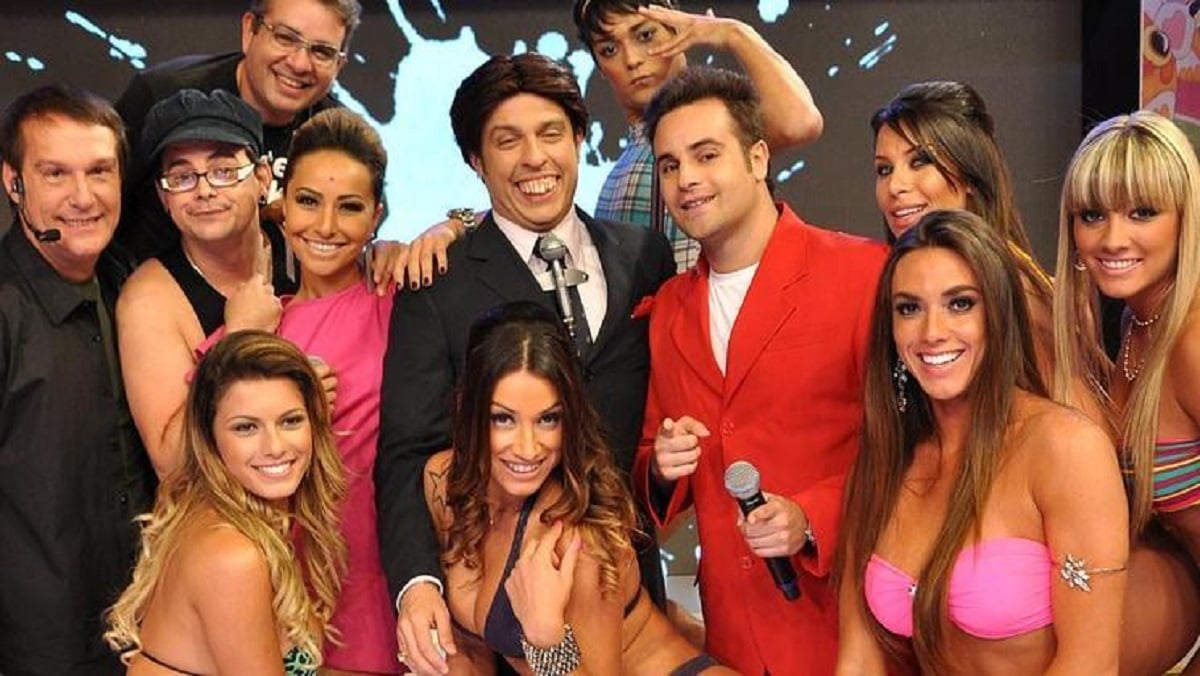 http://tvfoco.uai.com.br/wp-content/uploads/2015/05/Daniela-Mercury.jpg