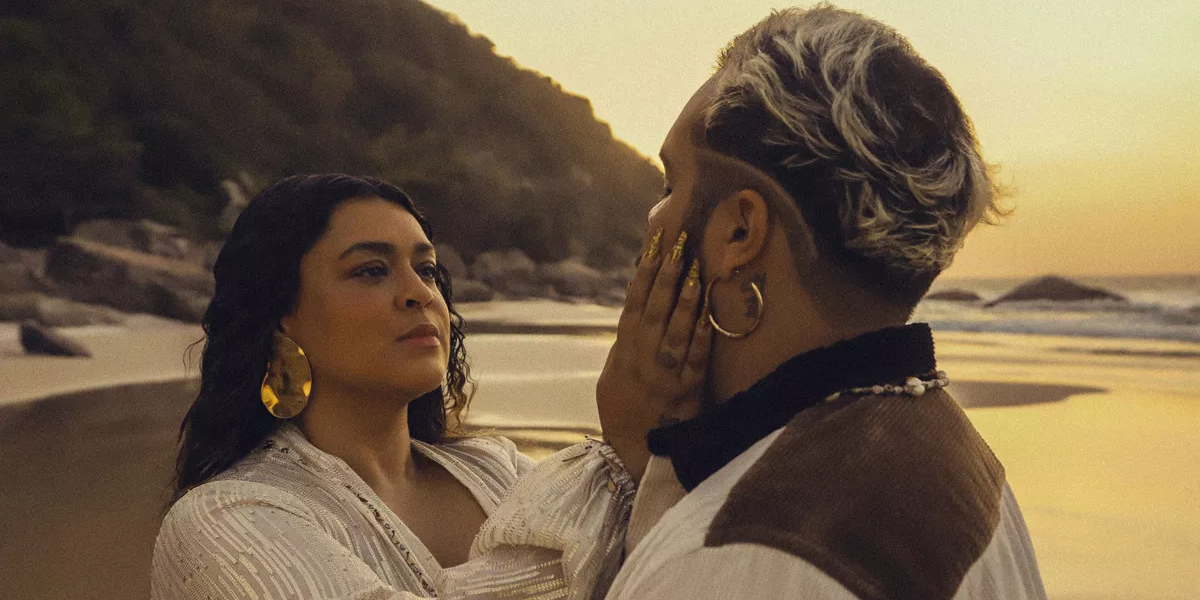 http://tvfoco.uai.com.br/wp-content/uploads/2015/05/Daniela-Mercury.jpg