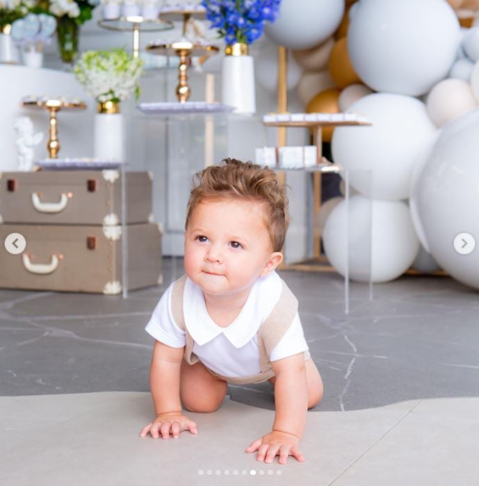 Registro do batizado do filho de Dony de Núccio, mostram luxo e que o pequeno está cada dia mais lindo - Foto Reprodução