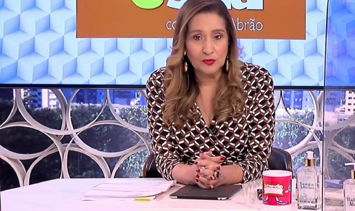 http://tvfoco.uai.com.br/wp-content/uploads/2015/05/Daniela-Mercury.jpg