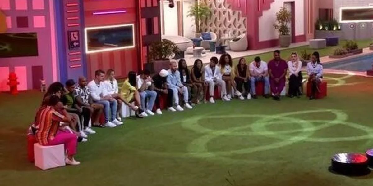 http://tvfoco.uai.com.br/wp-content/uploads/2015/05/Daniela-Mercury.jpg