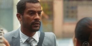 Ben chega para falar com Sol na novela Vai na Fé (Foto: Reprodução/Globo)