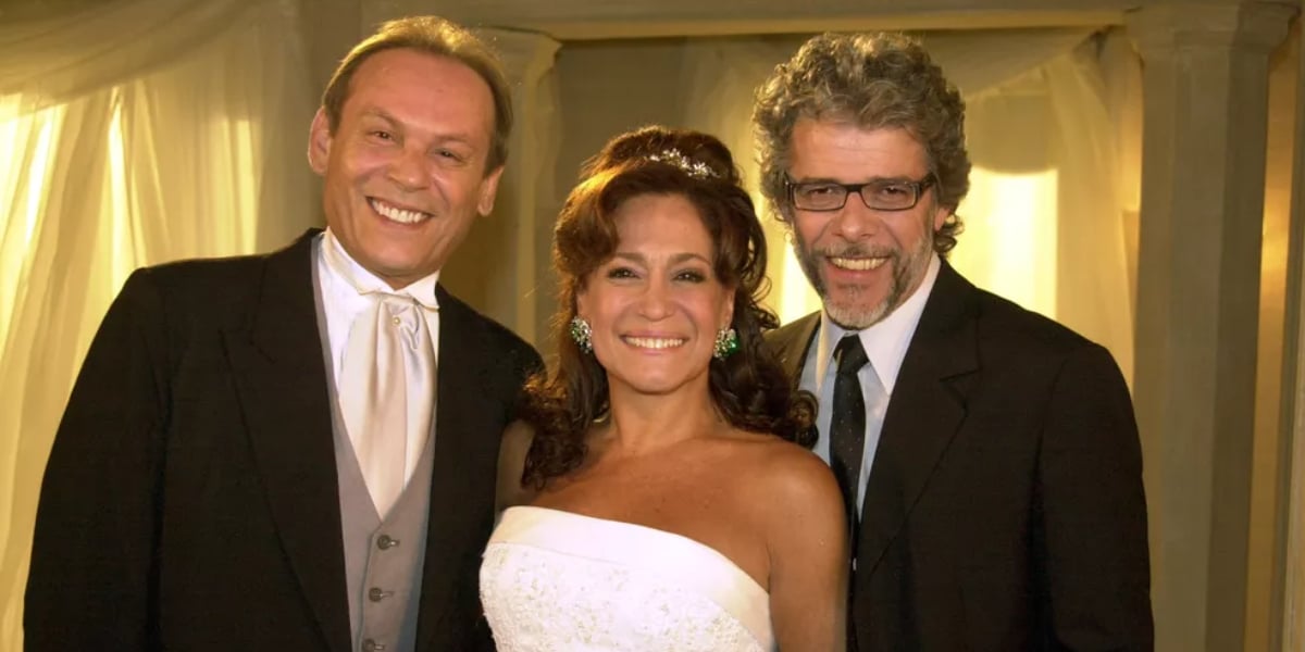 http://tvfoco.uai.com.br/wp-content/uploads/2015/05/Daniela-Mercury.jpg
