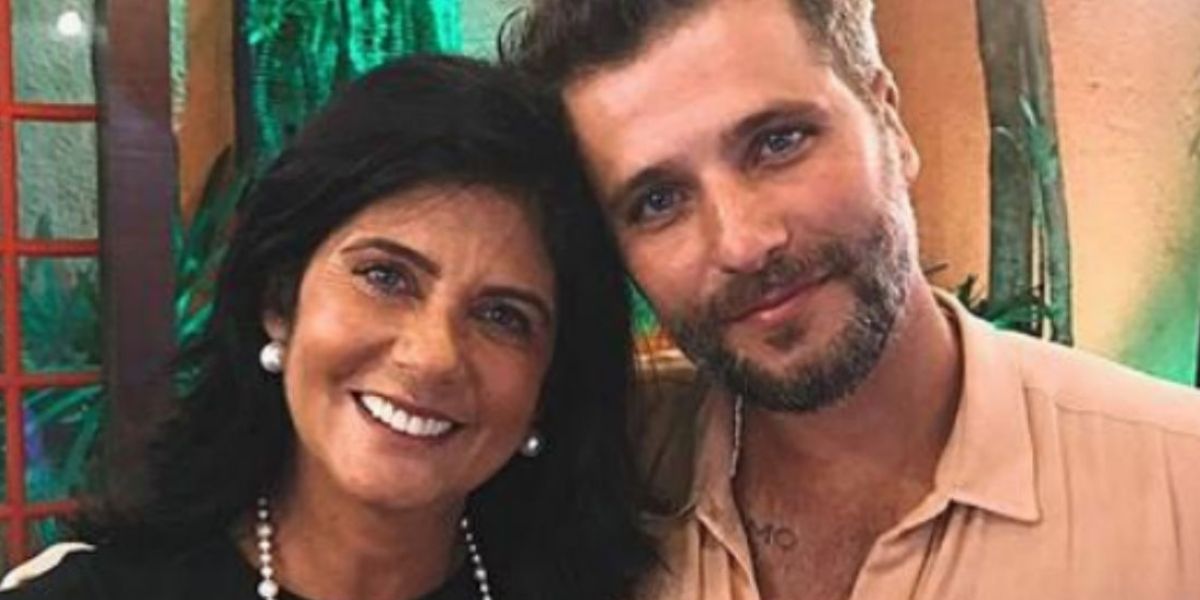 http://tvfoco.uai.com.br/wp-content/uploads/2015/05/Daniela-Mercury.jpg
