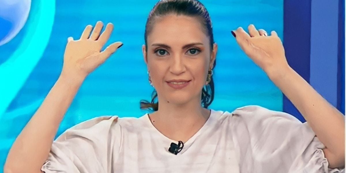 http://tvfoco.uai.com.br/wp-content/uploads/2015/05/Daniela-Mercury.jpg