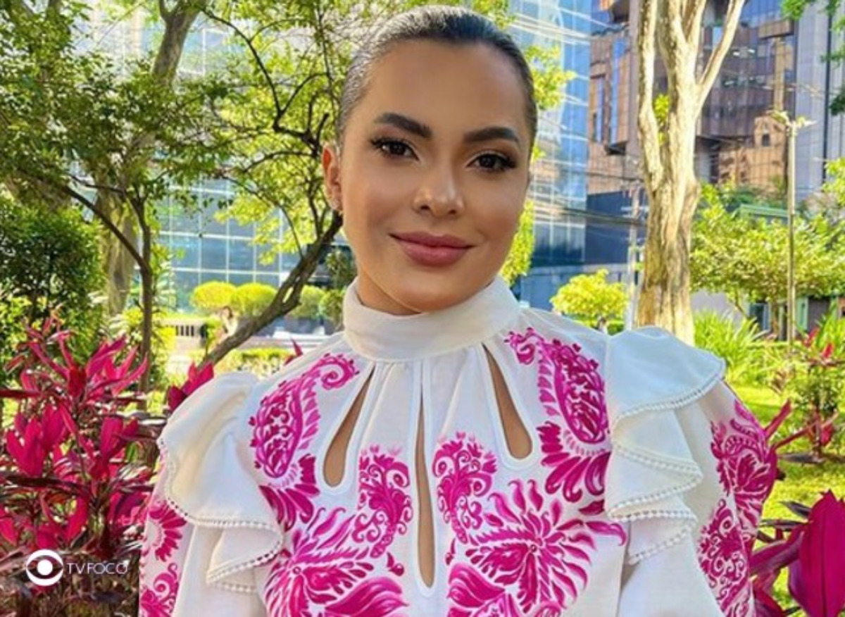 Emilly Araújo faz confissão sobre o prêmio do BBB17: "Fiz muita besteira" (Foto: Reprodução / Instagram)