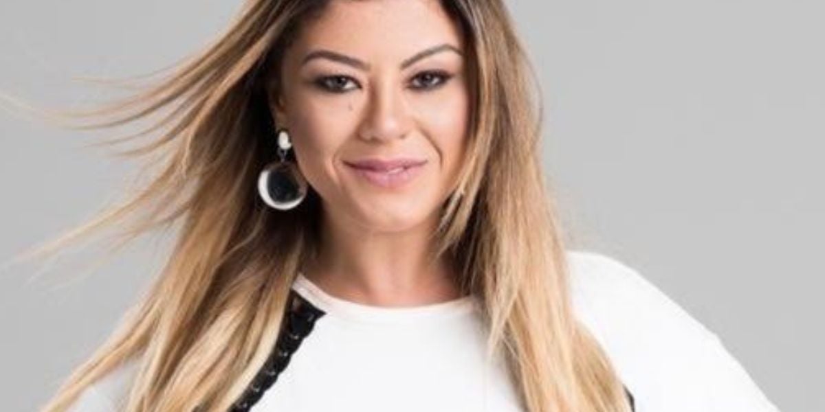 http://tvfoco.uai.com.br/wp-content/uploads/2015/05/Daniela-Mercury.jpg