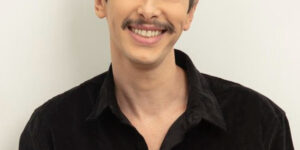 Michel Blois, ator da Globo, assumiu que tem um marido (Foto: Reprodução)