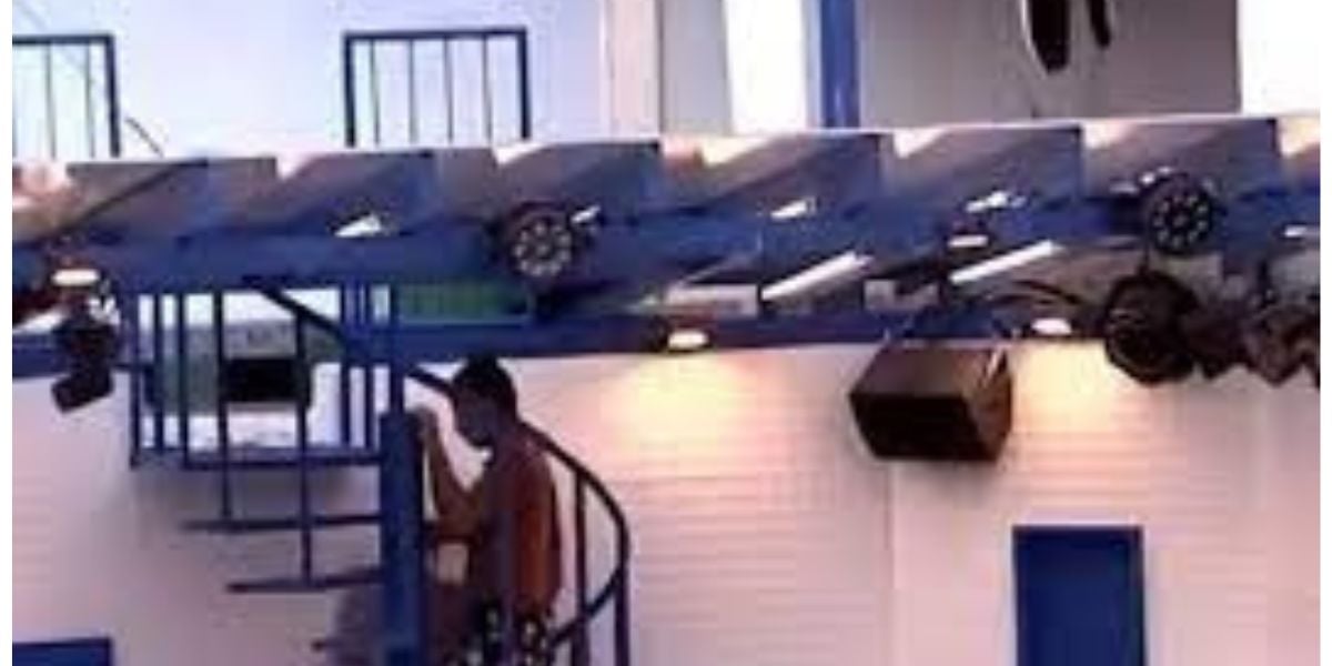 Durante participação no "A Tarde é Sua", de Sonia Abrão, Dicesar falou sobre parte 'secreta' do BBB e confessou o que acontece lá (Foto: Reprodução / RedeTV!) 