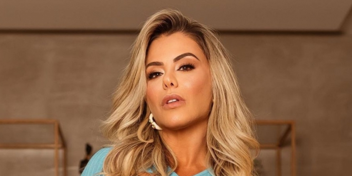 http://tvfoco.uai.com.br/wp-content/uploads/2015/05/Daniela-Mercury.jpg