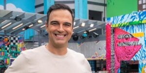 Tadeu Schmidt é o apresentador do BBB23 (Foto: Reprodução)