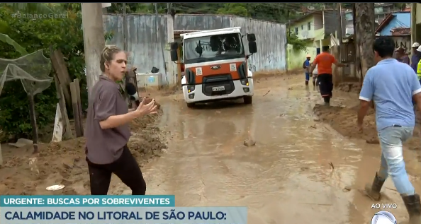 http://tvfoco.uai.com.br/wp-content/uploads/2015/05/Daniela-Mercury.jpg