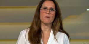 Ana Luiza Guimarães, substituta de Ana Paula Araújo, enche o peito ao dar notícia sobre assassinato de famoso (Foto: Bom Dia Brasil da Globo)