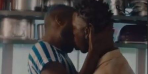 Ator global confirma namoro com homem e surge aos beijos (Foto: Divulgação)