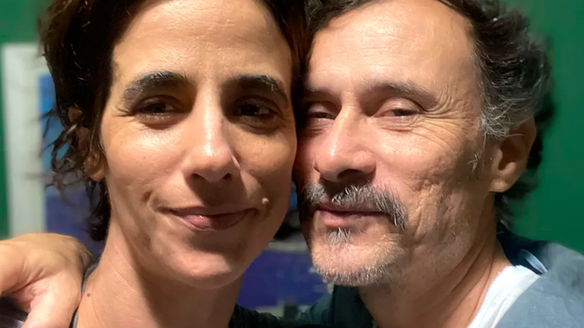 Ator de sucesso da novela "Mar do Sertão", da Globo, ator tem foto completamente pelado divulgada e se relaciona com bissexual - Foto Reprodução Internet