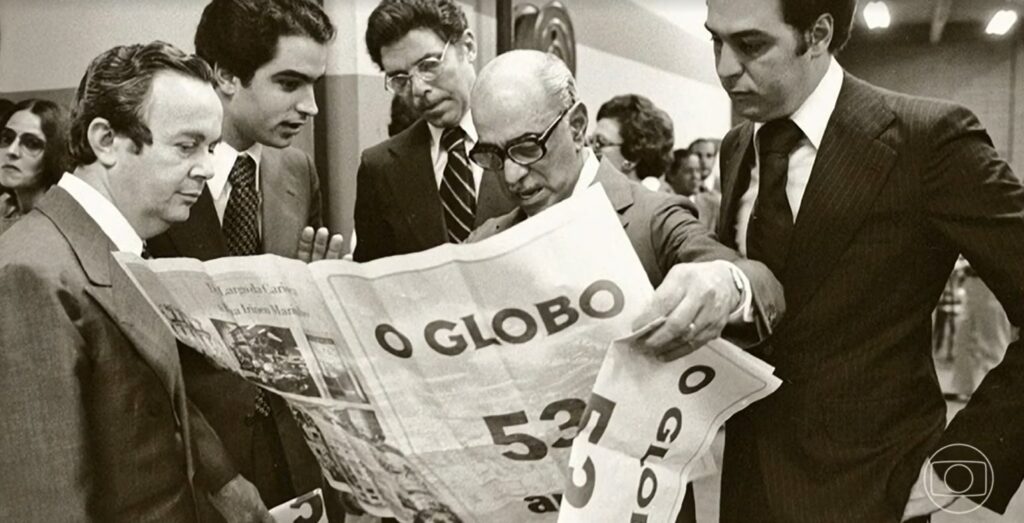 Mauro Salles ao lado de Roberto Marinho, Roberto Irineu Marinho, 