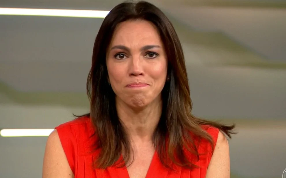 Ana Paula Araújo comunica morte de Glória Maria, na Globo - Foto Reprodução Globo Ana Paula Araújo comunica morte de Glória Maria, na Globo - Foto Reprodução Globo