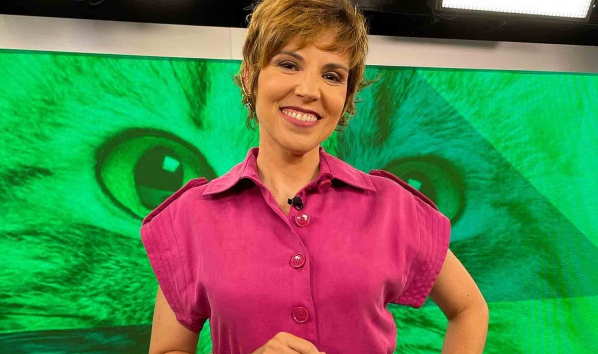 http://tvfoco.uai.com.br/wp-content/uploads/2015/05/Daniela-Mercury.jpg