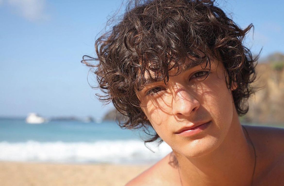 Herdeiro da ex-global Helena Rinaldi cresceu, e clique raro divulgado prova que ele é um dos homens mais lindos do Brasil  - Foto Reprodução instagram