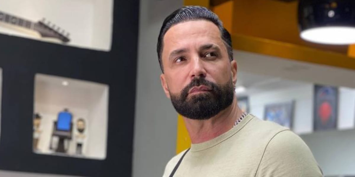 Latino passa por reclusão de 3 meses e passou por mesma transformação que Zezé Di Camargo Reprodução Instagram http://tvfoco.uai.com.br/wp-content/uploads/2015/05/Daniela-Mercury.jpg