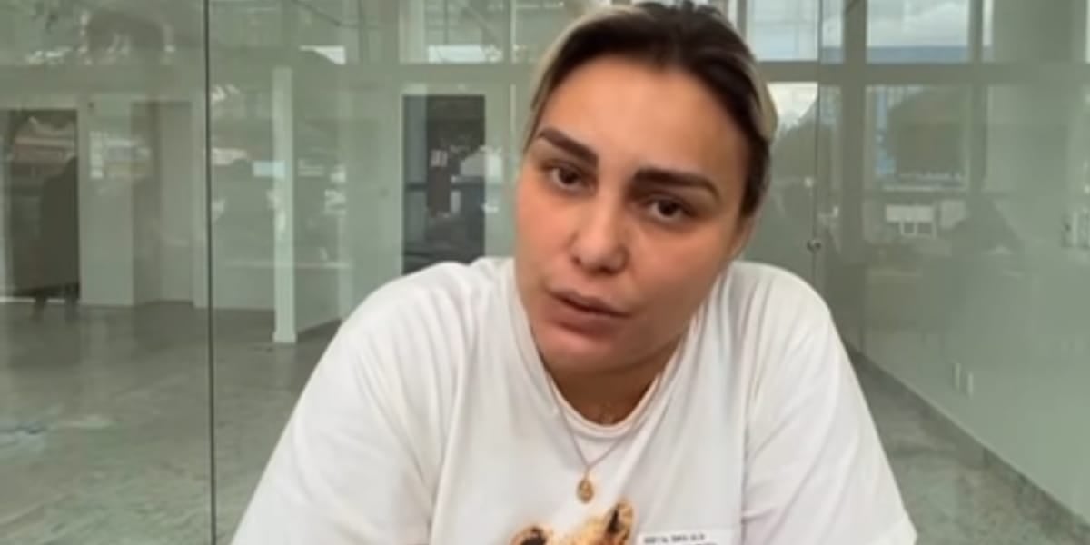 Laura Peixoto quando comunicou que seu marido estava internado (Reprodução Instagram)