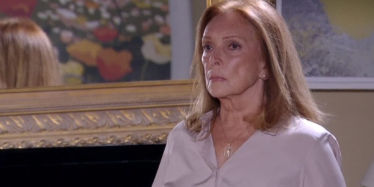 Maria Lúcia estreou tarde na televisão, mas fez muito sucesso, porém perdeu todo seu dinheiro (Reprodução: Globo)