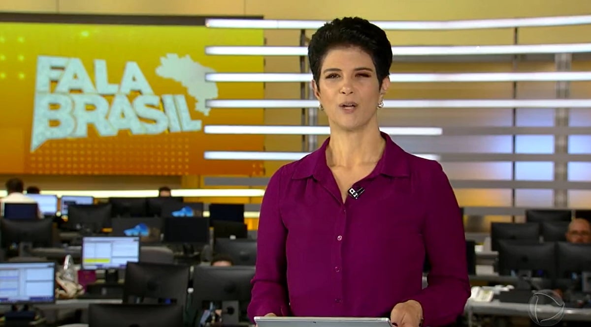 http://tvfoco.uai.com.br/wp-content/uploads/2015/05/Daniela-Mercury.jpg