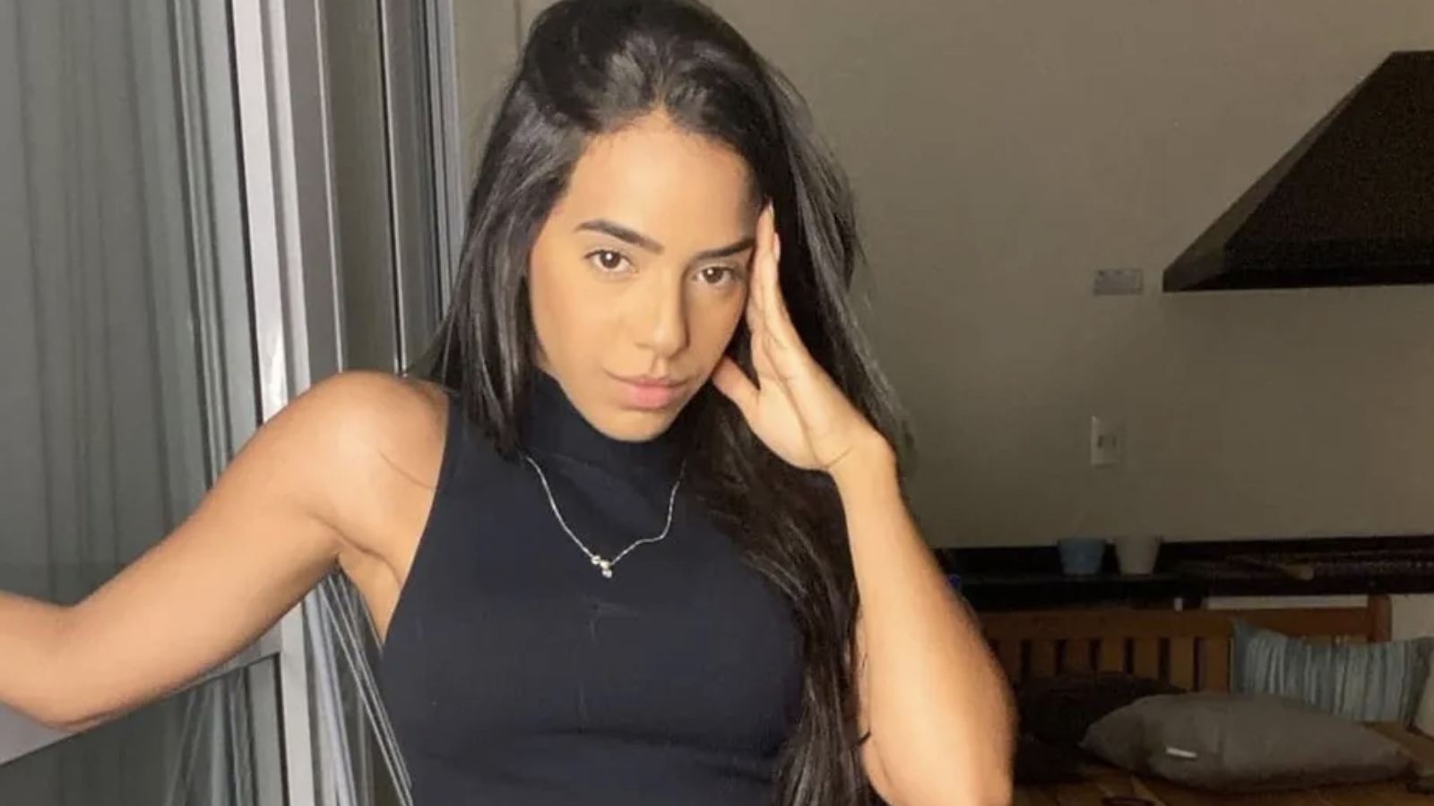 Mirella Santos