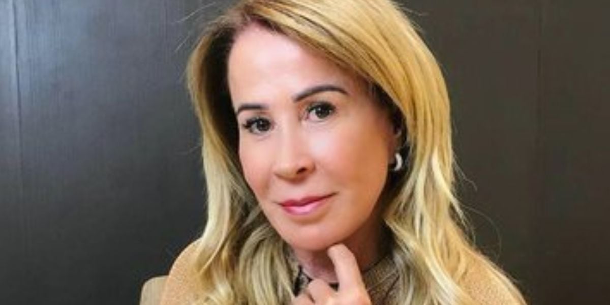 http://tvfoco.uai.com.br/wp-content/uploads/2015/05/Daniela-Mercury.jpg