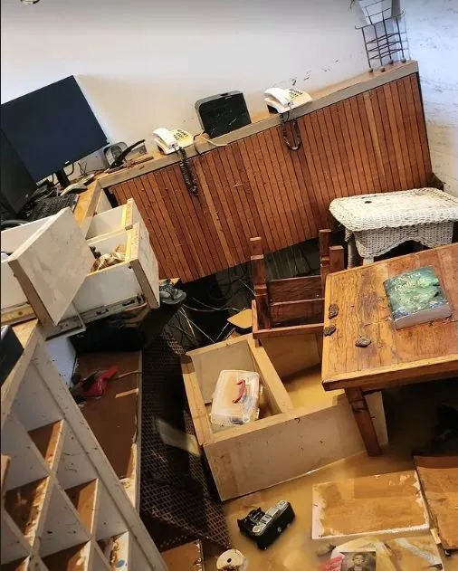 Quarto de Mariana Belém ficou completamente destruído pela forte chuva que aconteceu no litoral de São Paulo (Foto: Reprodução/ Instagram)