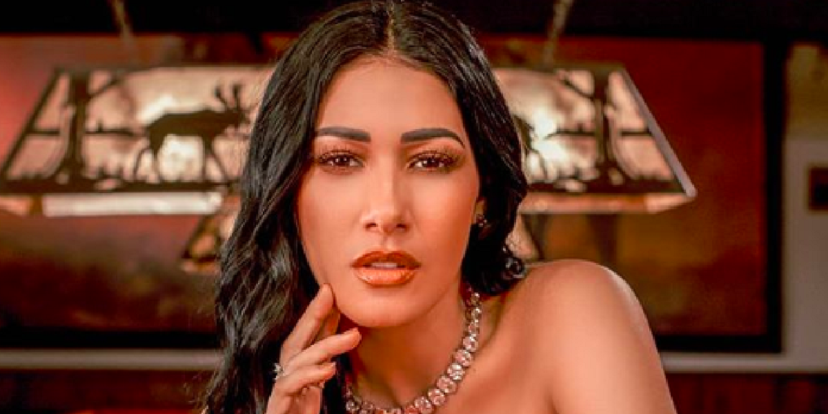http://tvfoco.uai.com.br/wp-content/uploads/2015/05/Daniela-Mercury.jpg