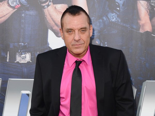 Tom Sizemore, de O Resgate do Soldado Ryan, sofre aneurisma cerebral irreversível - Foto Reprodução