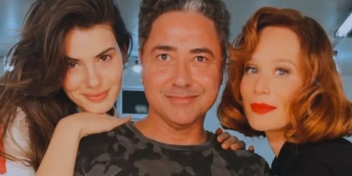 http://tvfoco.uai.com.br/wp-content/uploads/2015/05/Daniela-Mercury.jpg
