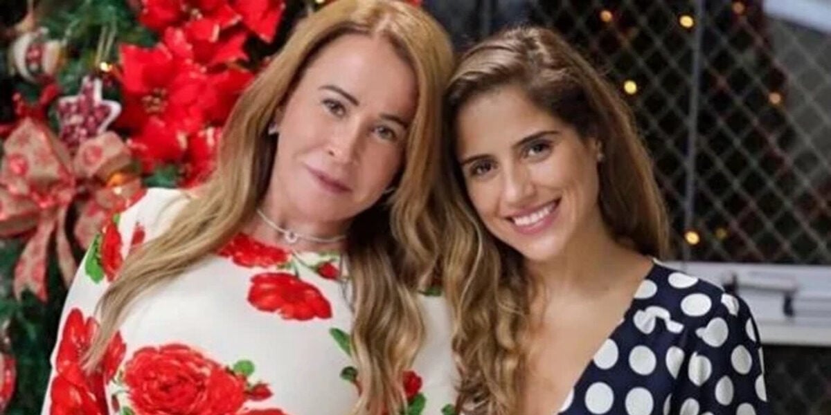 http://tvfoco.uai.com.br/wp-content/uploads/2015/05/Daniela-Mercury.jpg