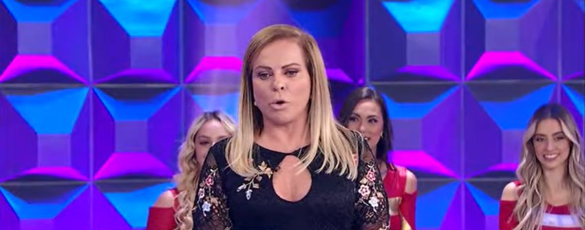 Christina Rocha é ex-apresentadora do Casos de Família do SBT (Reprodução - SBT) http://www.otvfoco.com.br/wp-content/uploads/2015/05/Daniela-Mercury.jpg
