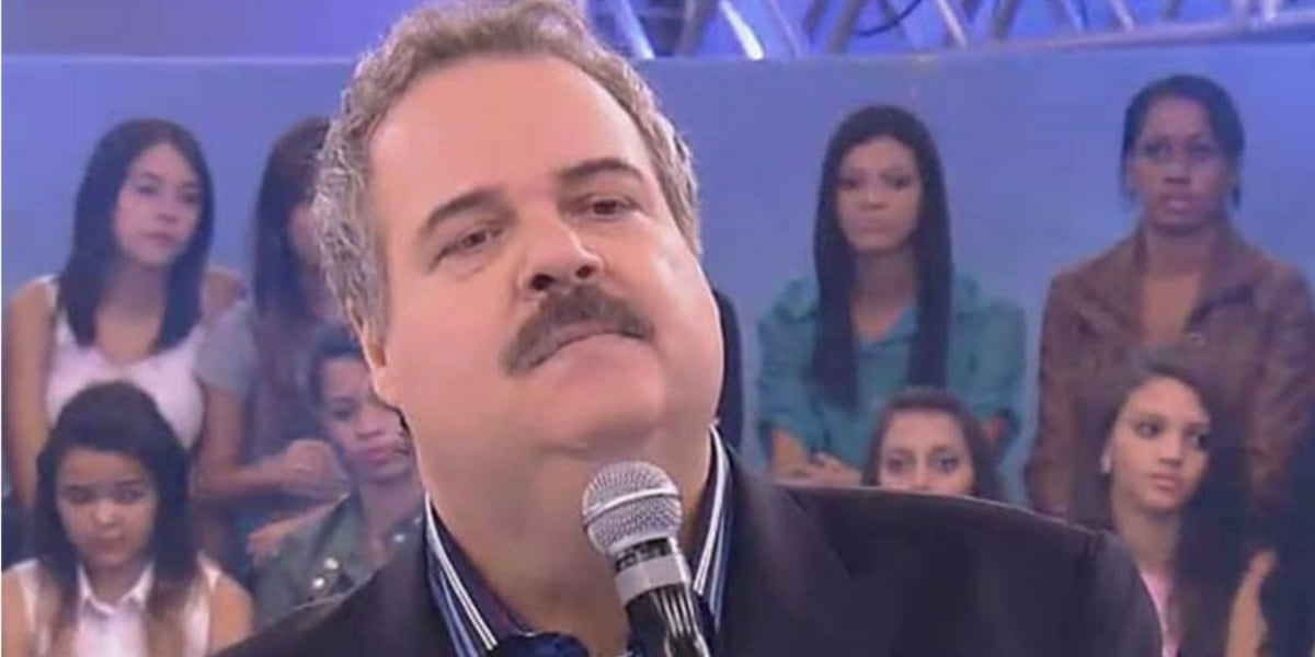 Gilberto Barros em um dos programas que já apresentou (Foto: Reprodução/Record)