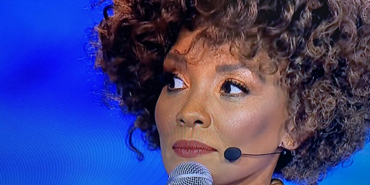 http://tvfoco.uai.com.br/wp-content/uploads/2015/05/Daniela-Mercury.jpg