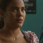 Vai Na Fé: Jennifer descobre grande segredo do pai biológico (Foto: Reprodução, Globo)
