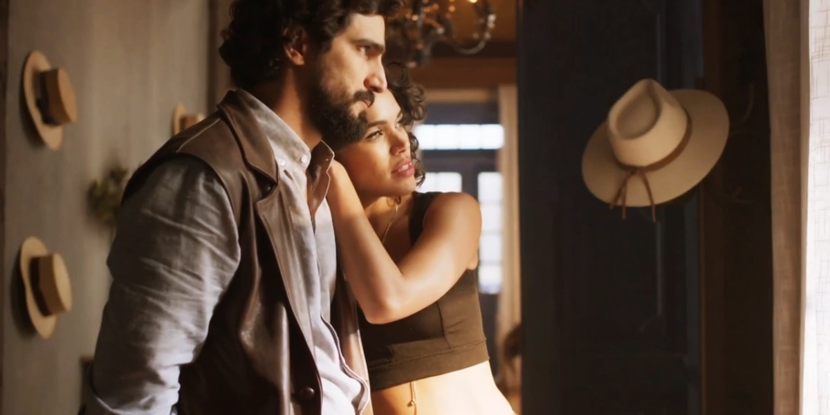 http://tvfoco.uai.com.br/wp-content/uploads/2015/05/Daniela-Mercury.jpg